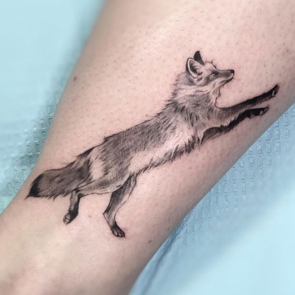 Tattoo con cáo cánh tay chất