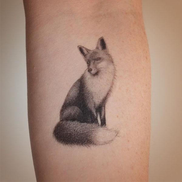Tattoo con cáo chân đẹp