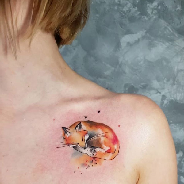 Tattoo con cáo ngực nữ