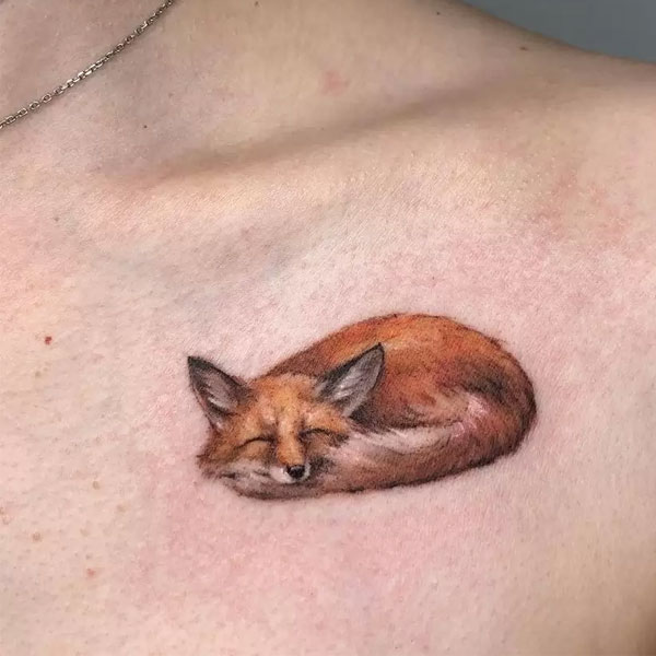 Tattoo con cáo ở ngực
