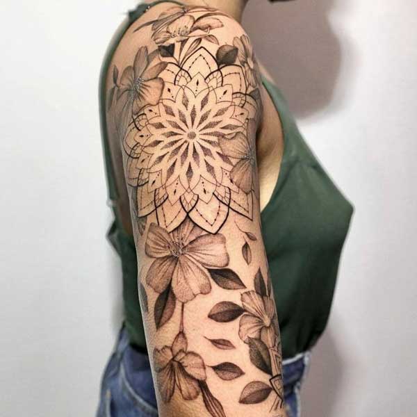 Tattoo mandala ở bắp tay
