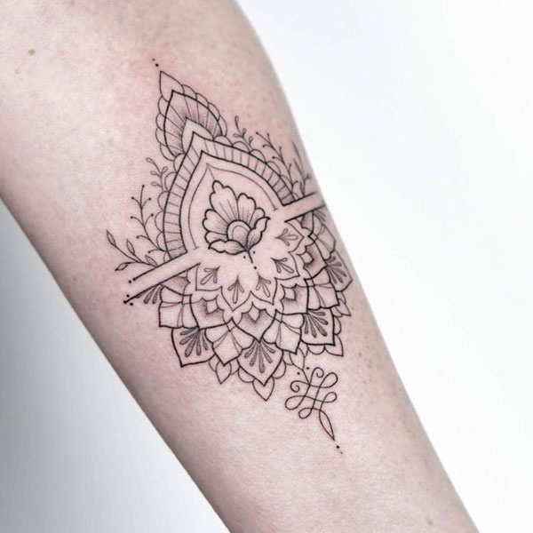 Tattoo mandala ở tay siêu đẹp