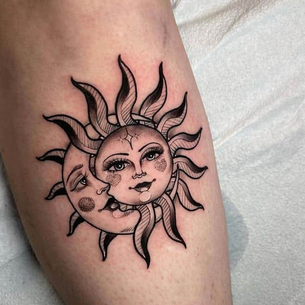 tattoo mặt trăng mặt trời