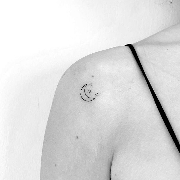 Tattoo mặt trăng mini