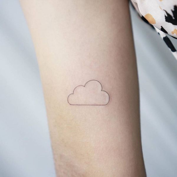 Tattoo mây đẹp đơn giản cho nữ