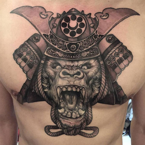 Tattoo con cái khỉ chiến binh