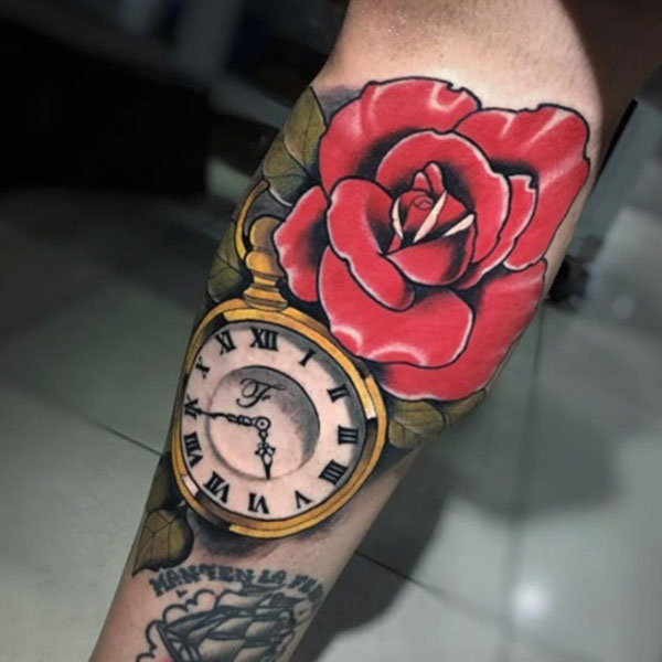 Tattoo châu á hoa hồng đỏ