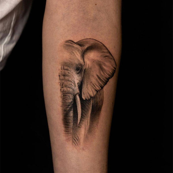 Tattoo con voi trắng đen