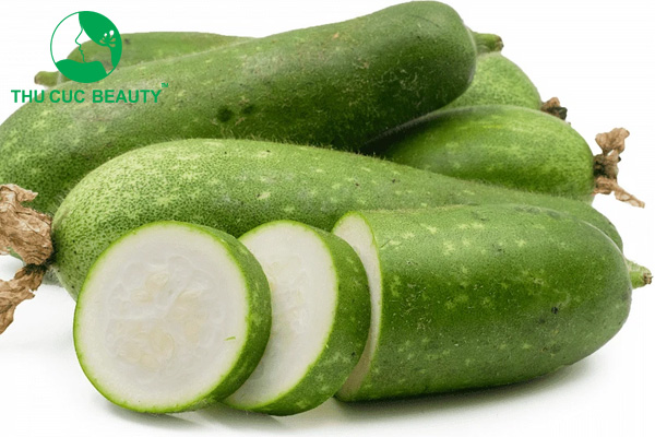 xăm môi có ăn được bí xanh không?