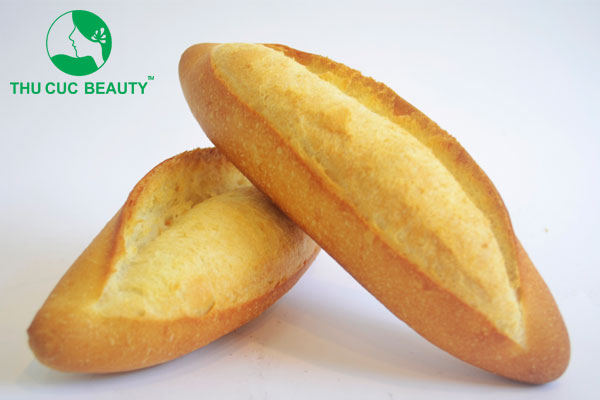 Xăm môi có được ăn bánh mì không?