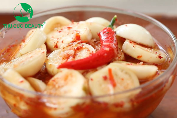 Xăm môi có được ăn cà muối không? Lỡ ăn cà muối có sao không?