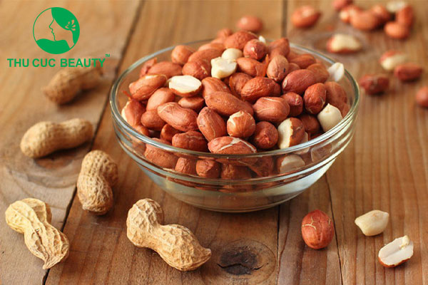 Xăm môi có được ăn đậu phộng không?