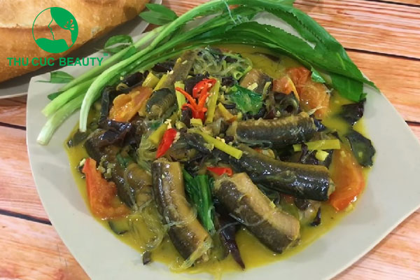 Xăm môi có được ăn lươn không?