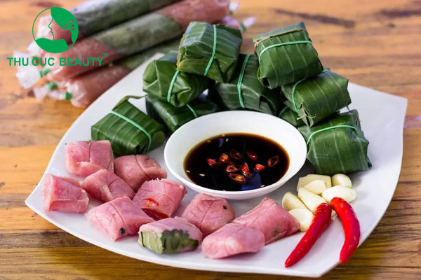 Xăm môi có được ăn nem chua không?