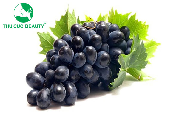 Xăm môi có được ăn nho không?