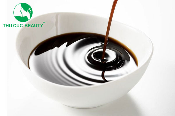 Xăm môi có được ăn xì dầu không?