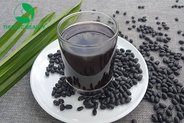 Xăm môi có được uống nước đỗ đen không?