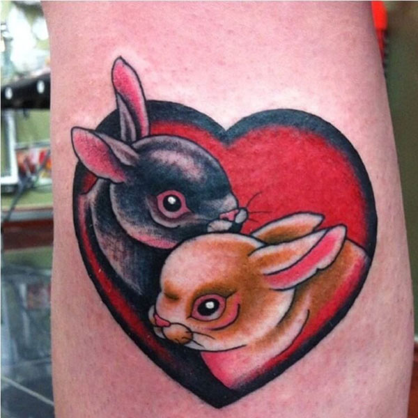 Tattoo 2 con thỏ trái tim