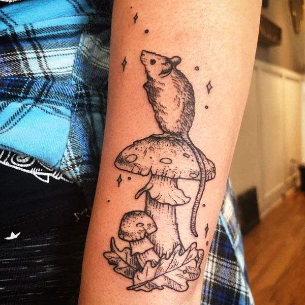 Tattoo con chuột cổ điển