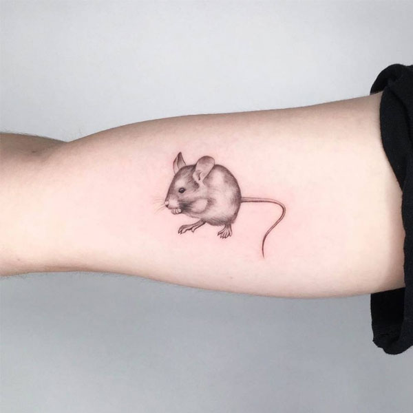 Tattoo con chuột nhỏ