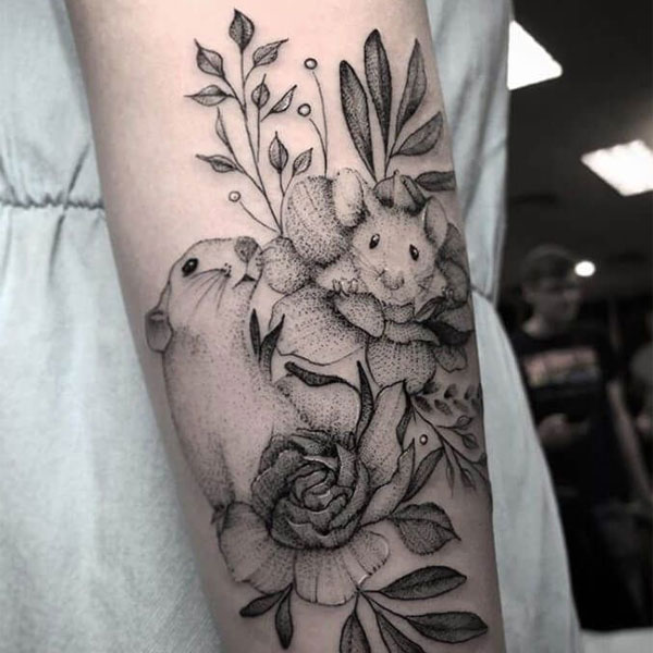 Tattoo con chuột ở tay