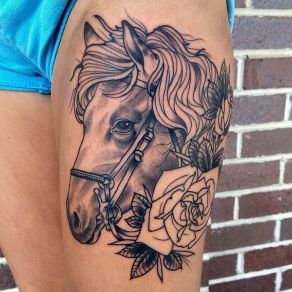 Tattoo con cái ngựa đầu và hoa siêu đẹp