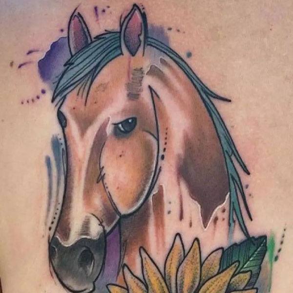 Tattoo con ngựa hoạt họa