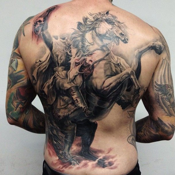 Tattoo con ngựa full lưng siêu ngầu