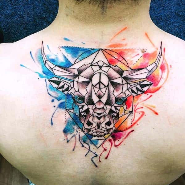 Tattoo cung kim ngưu ở lưng