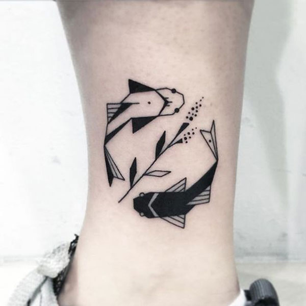 Tattoo cung song ngư mini