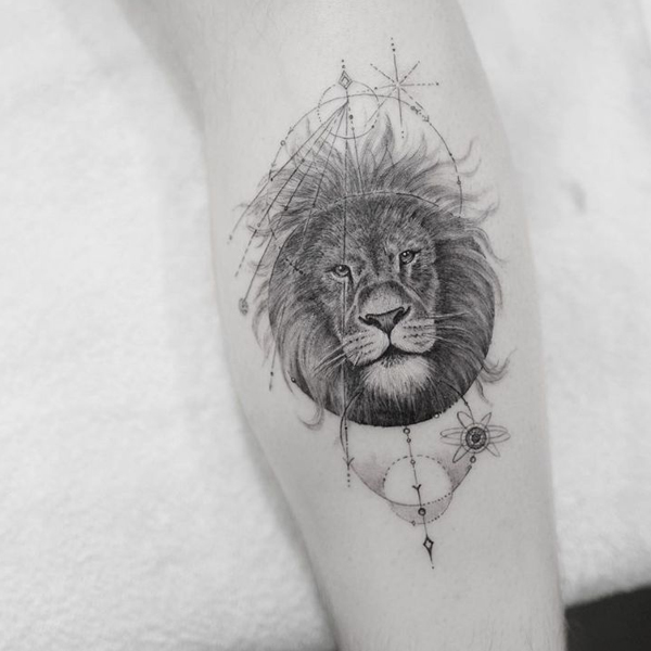 Tattoo cung sư tử ở chân đẹp