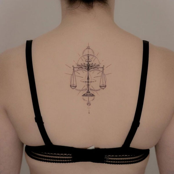 Tattoo cung thiên bình nữ