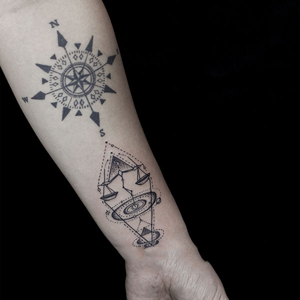 Tattoo cung thiên bình ở tay đẹp