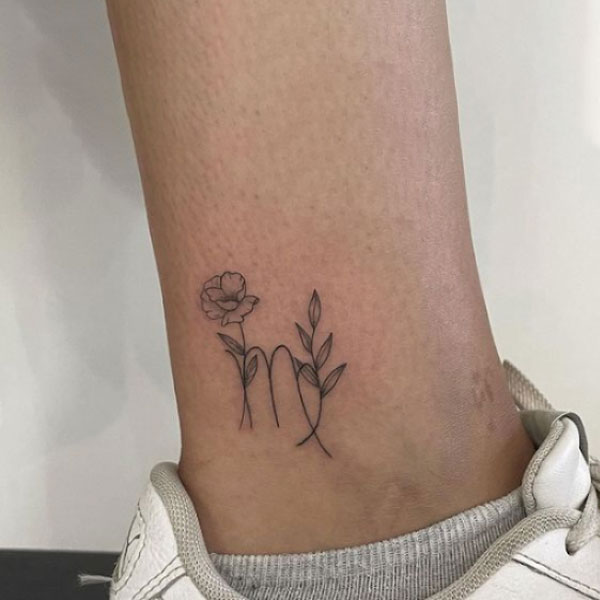 Tattoo cung xử nữ ở cổ chân