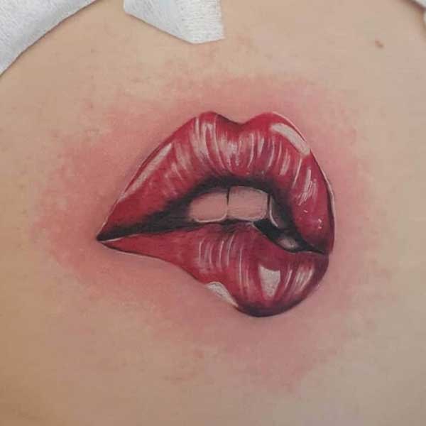 Tattoo đôi môi cute