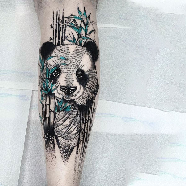 Tattoo gấu trúc chân