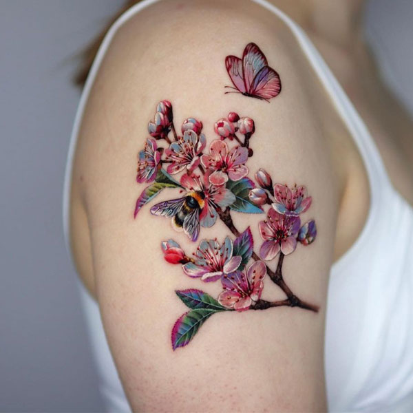 Tattoo hoa đào dành cho nữ