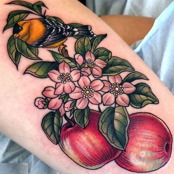 Tattoo hoa đào và trái