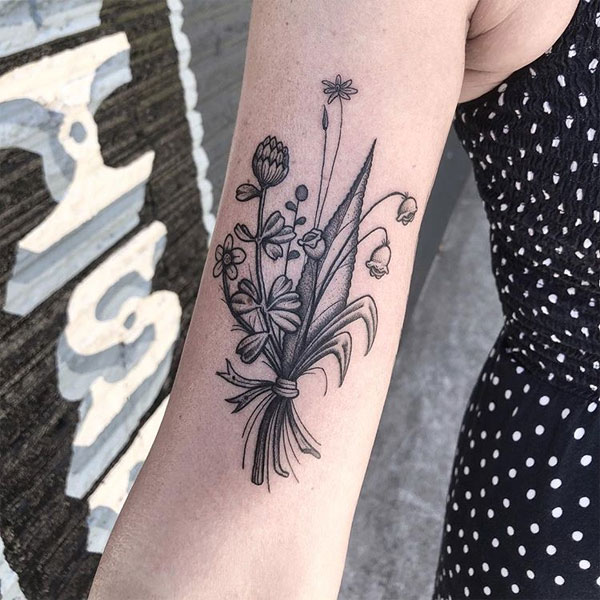 Tattoo mệnh mộc hoa lá cho nữ đẹp