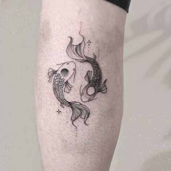 Tattoo mệnh mộc mini ở chân