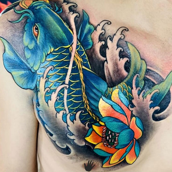 Tattoo mệnh thủy ở lưng chất