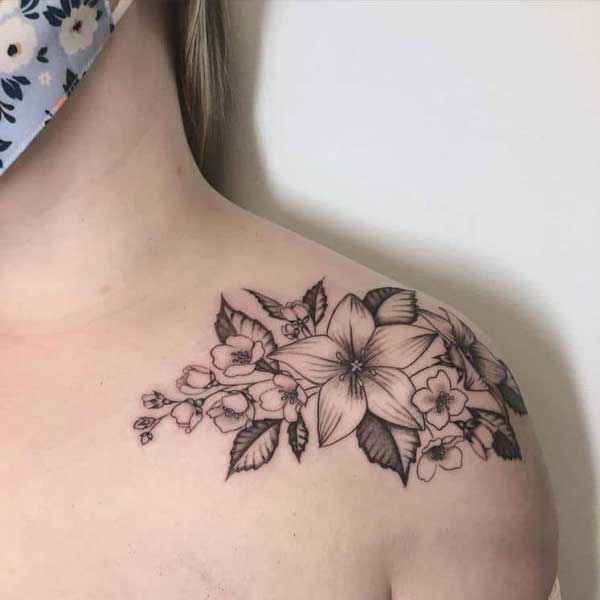 Tattoo ở vai hoa dễ thương