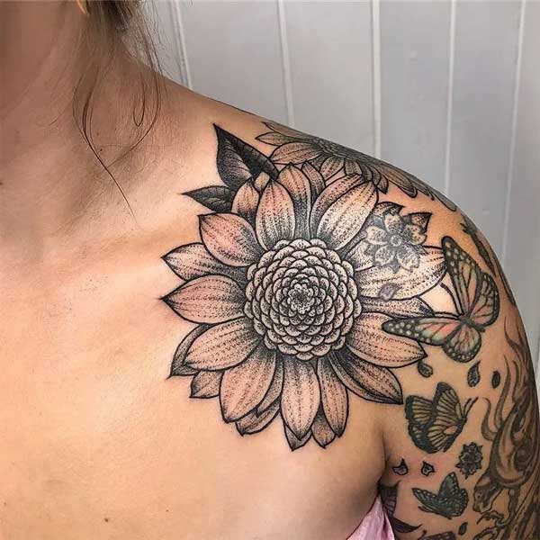 Tattoo ở vai hoa hướng dương đẹp