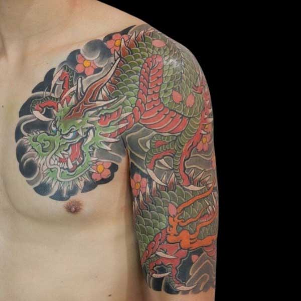 Tattoo ở vai rồng chất