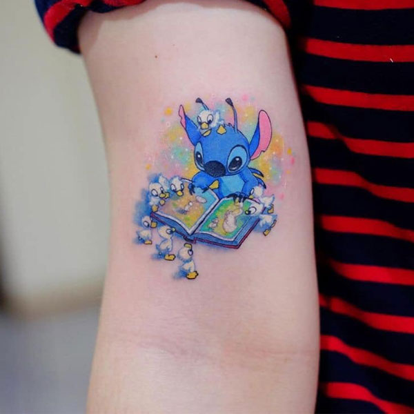 Tattoo stitch ở bắp tay