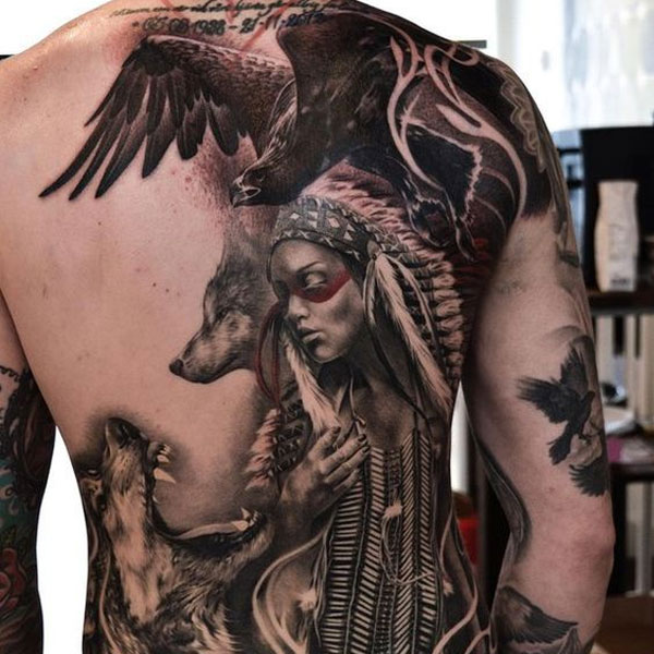 Tattoo thổ dân ở lưng