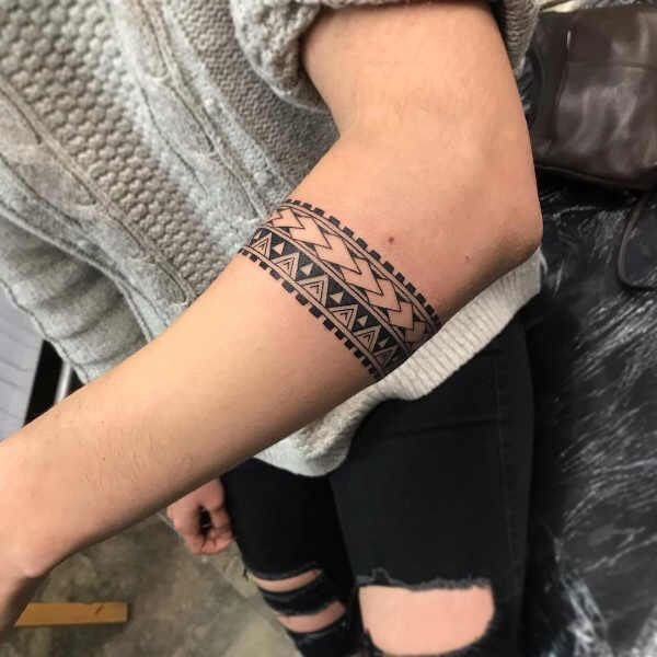 Tattoo vòng tay nhật cổ siêu ngầu