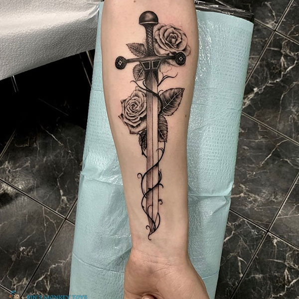 Tattoo ý nghĩa cánh tay