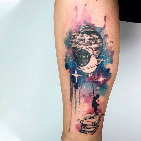 Tattoo galaxy bắp chân