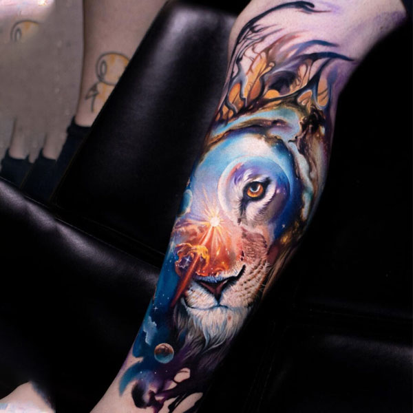 Tattoo galaxy kín bắp chân